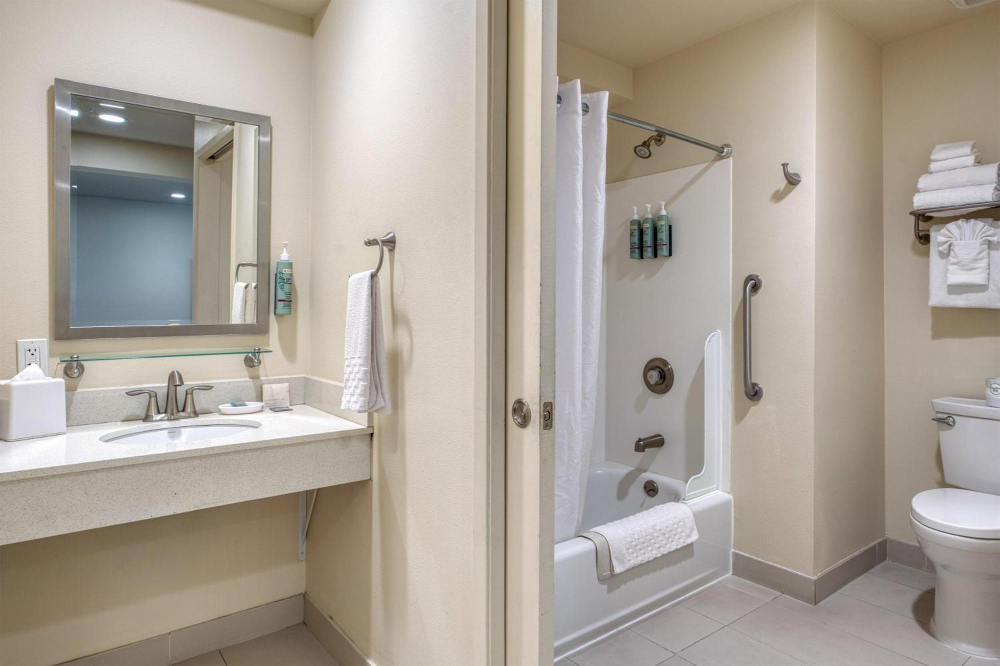 Family Queen Suite
